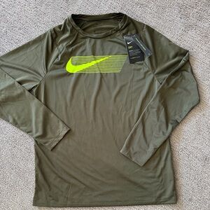 NEW!  Boy’s XL Nike DRI-FIT, hunter green, long sleeve athletic shirt